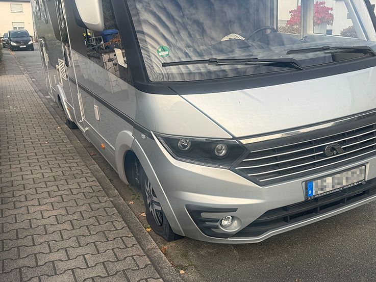 Nauheim-Online - Autoreifen in Nauheim zerstochen